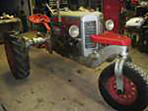 Don's Tractor Restoration of 656 International Harvester Before Restoration